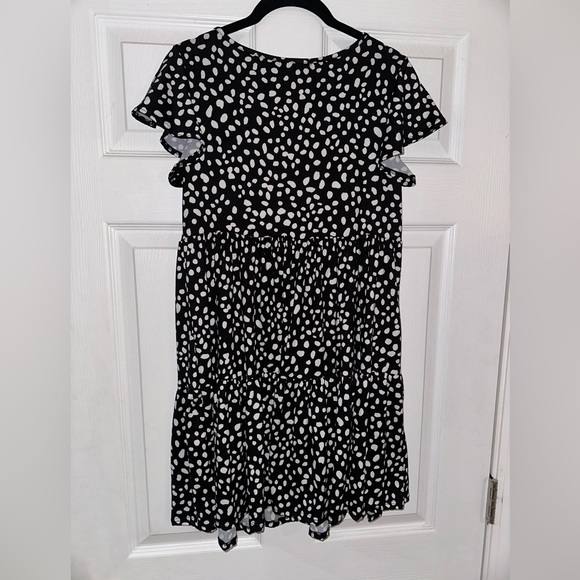 women’s flowy sundress - Picture 2 of 4